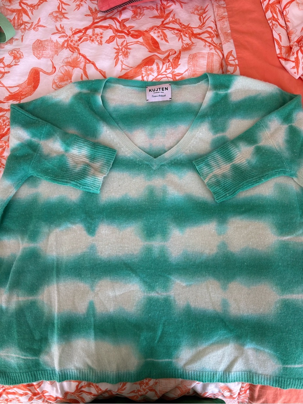 Kujtan Minnie Sunny Sweater: Ombre Green